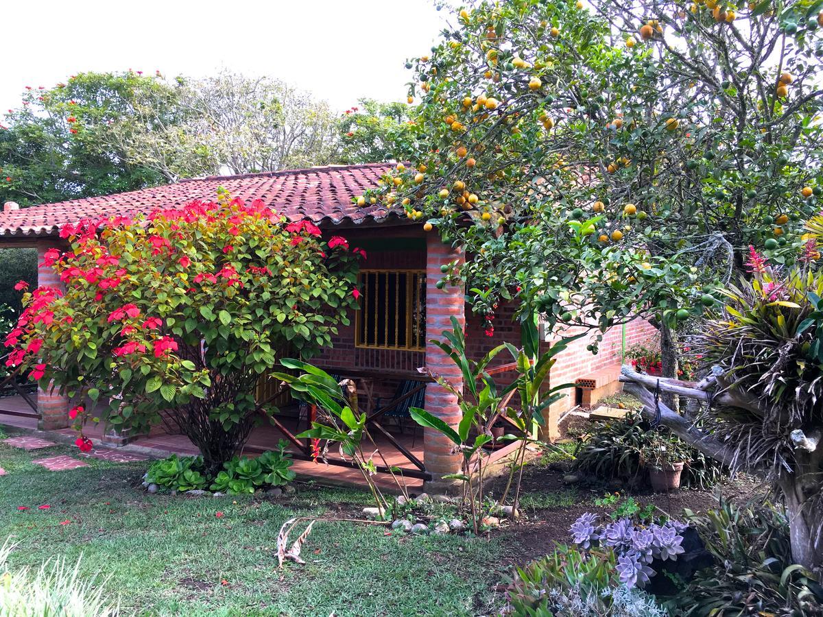 Cabanas La Carolina - Mesa De Los Santos Los Santos  Bagian luar foto