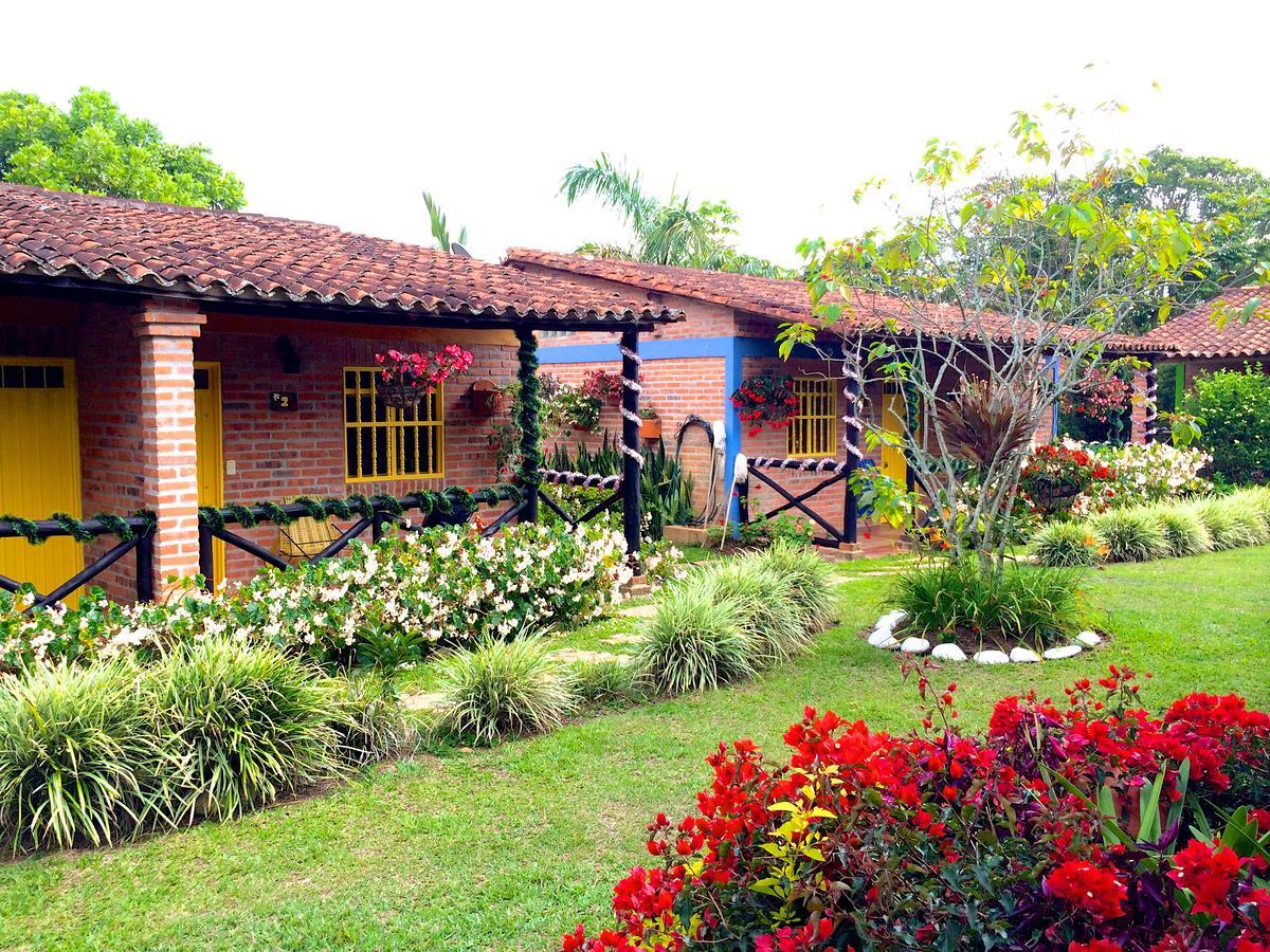 Cabanas La Carolina - Mesa De Los Santos Los Santos  Bagian luar foto